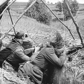 Pogórze Przemyskie, żołnierze w przygotowanej zasadzce (NAC)